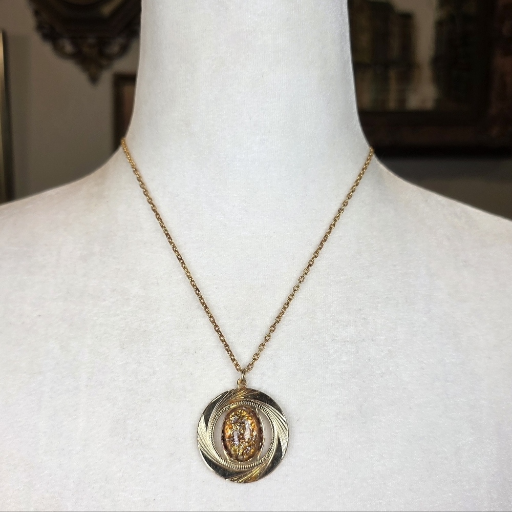 Vintage Gold Tone Circle Pendant Necklace Orange Glitter Resin Cabochon